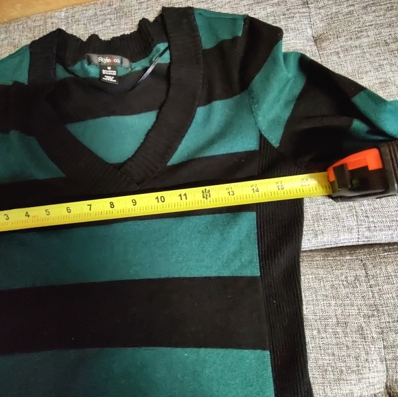 Style &Co. Midnight green black stripe v-neck sweater. Medium. - Picture 4 of 9